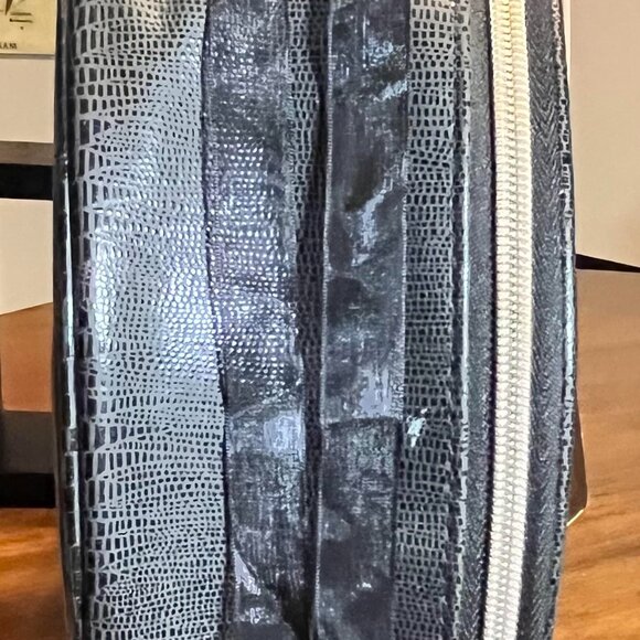 Lancome Paris Large Black Embossed Toiletries/Cosmetic/Medication Bag Purse - Picture 4 of 7